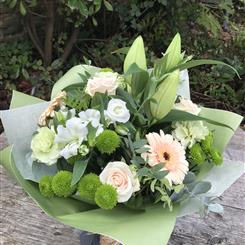 Peaches and Cream Bouquet Peak Time